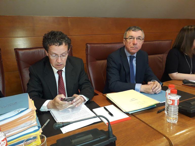 Los dimitidos dirigentes del SCS. 