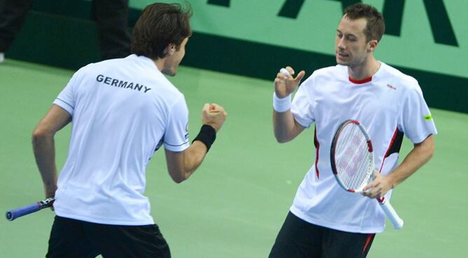 Kohlschreiber y Haas celebran un punto