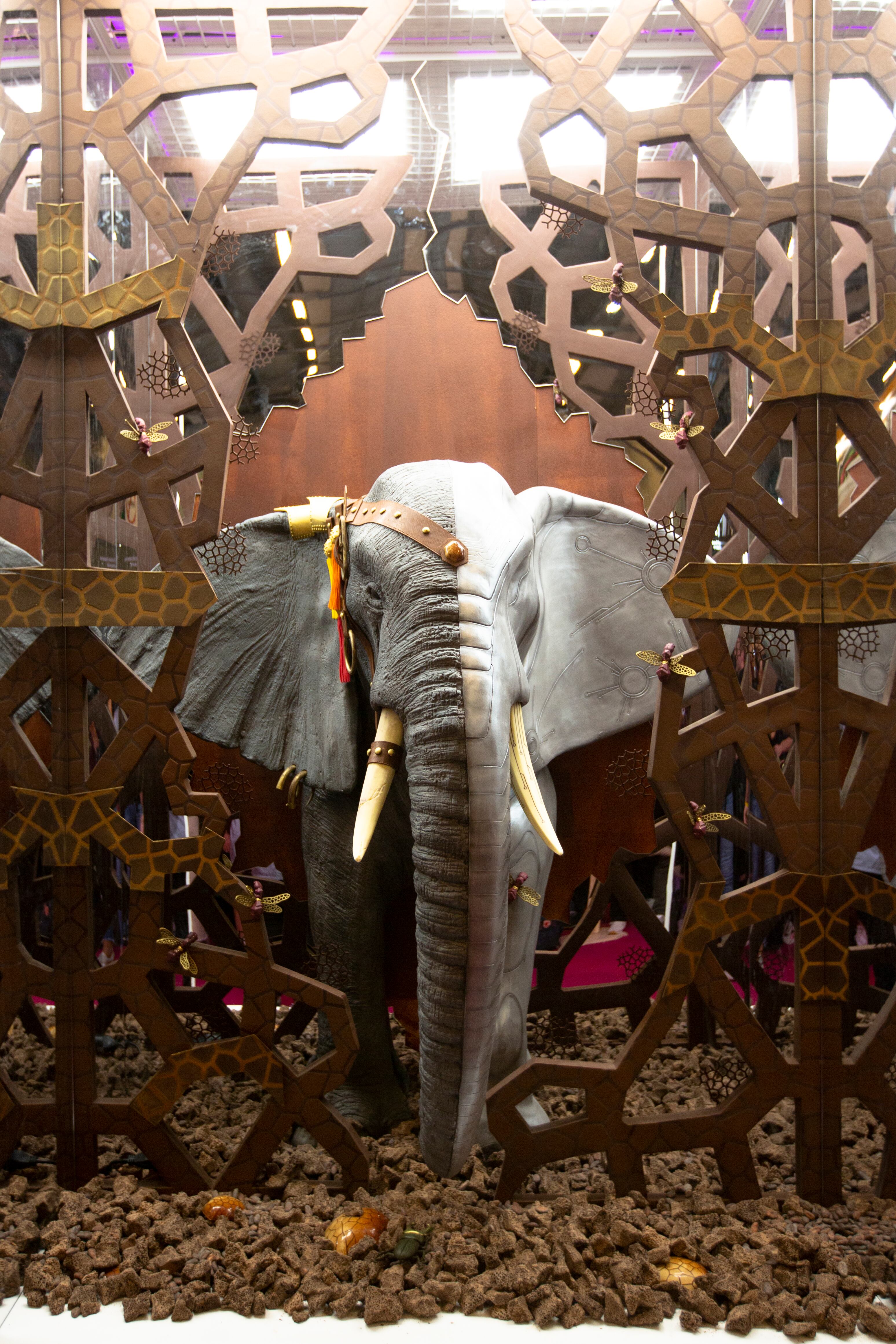 El elefante de chocolate elaborado por Lluc Crusellas en la final del World Chocolate Masters.