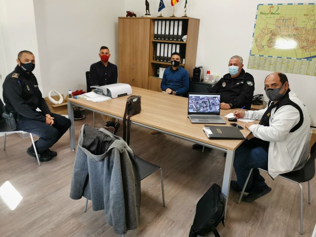 Comienzan los preparativos para la gran carrera almeriense.