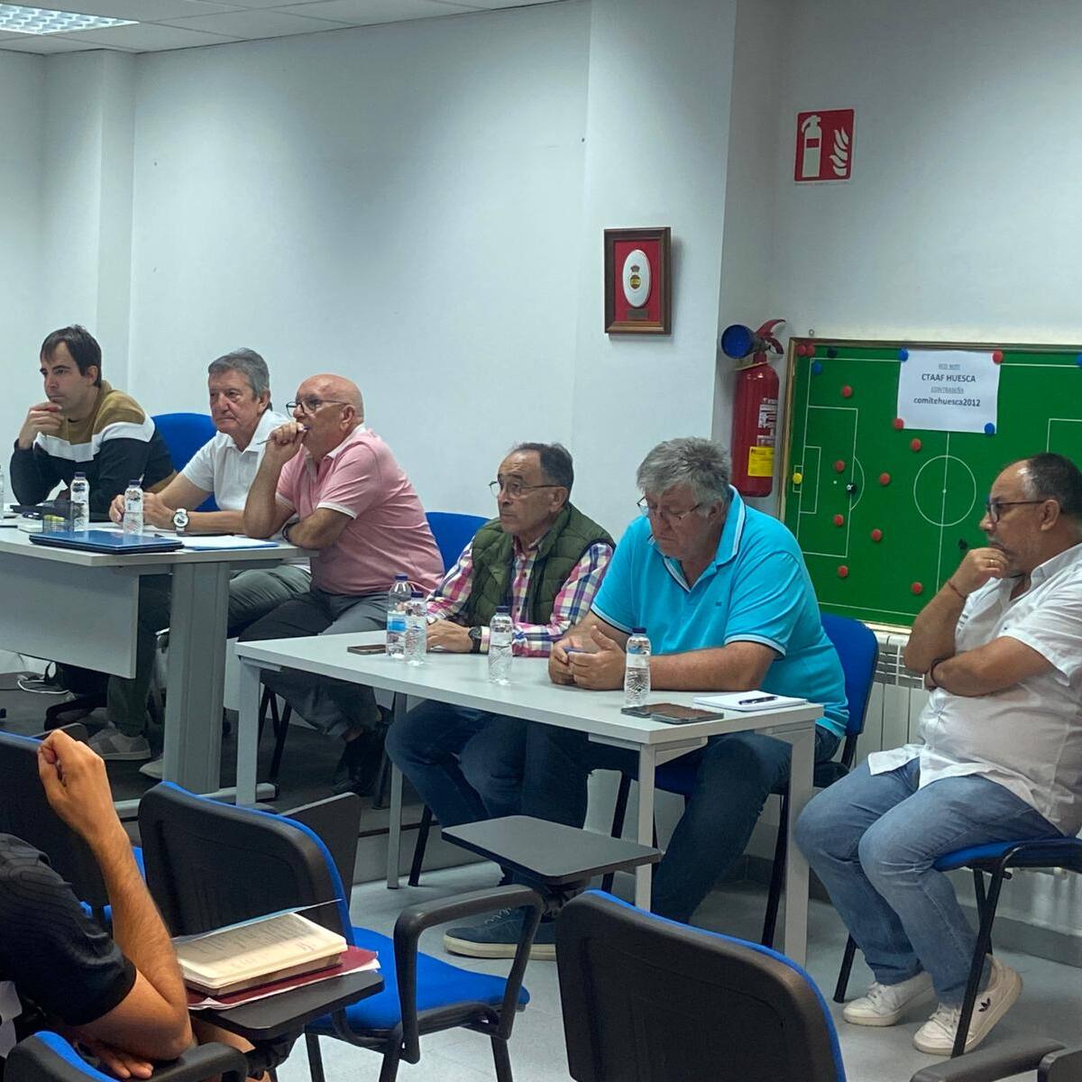 La Federación Aragonesa de Fútbol planifica la temporada con los clubes de la provincia