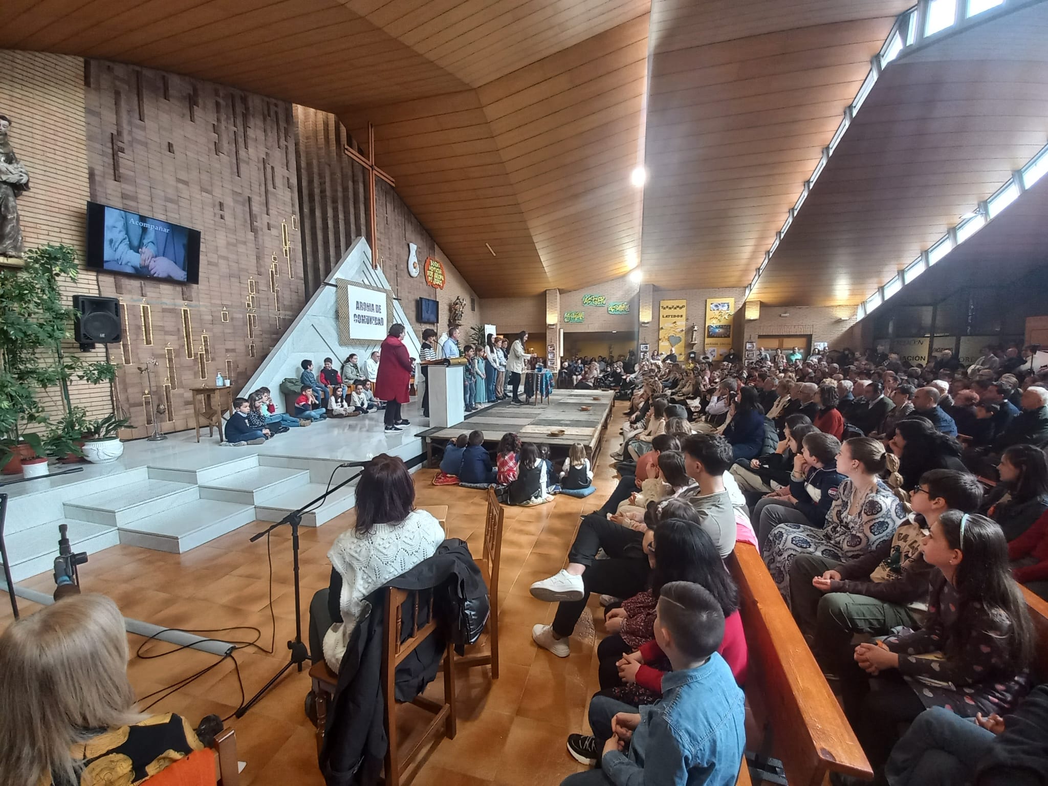 La Parroquia de San Antonio celebra el Día de la Comunidad