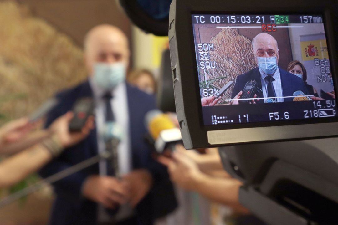 El presidente de la Diputación Provincial de Córdoba, Antonio Ruiz, durante una comparecencia de prensa.