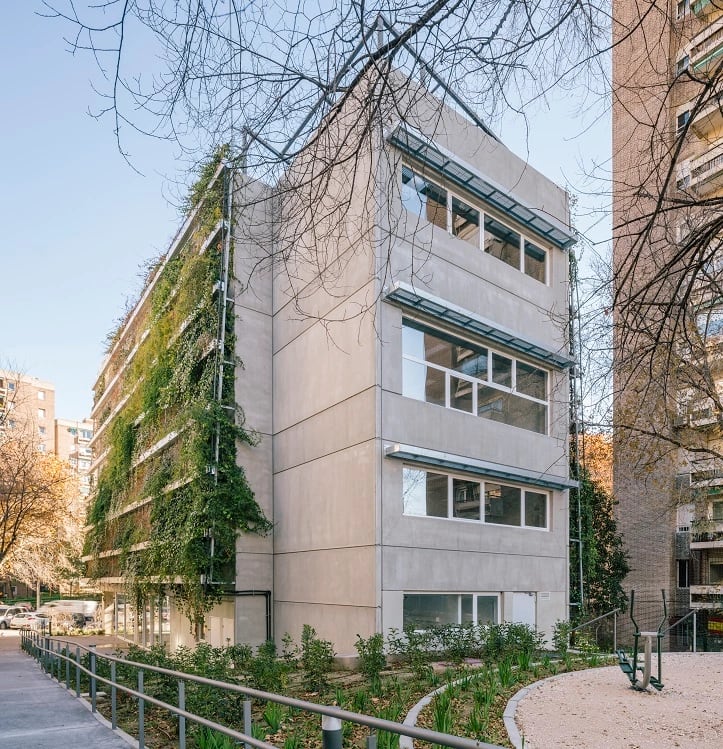 Centro Municipal de Mayores “La Estrella-Carmen Martín Gaite” en el distrito de Retiro