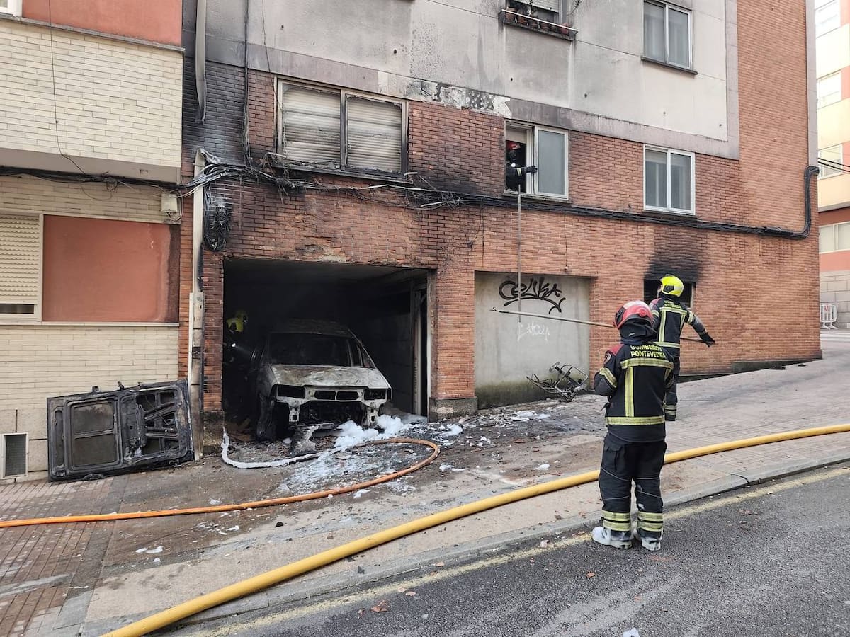 Extinguido el incendio que afectó a un inmueble en Mestre Soutullo