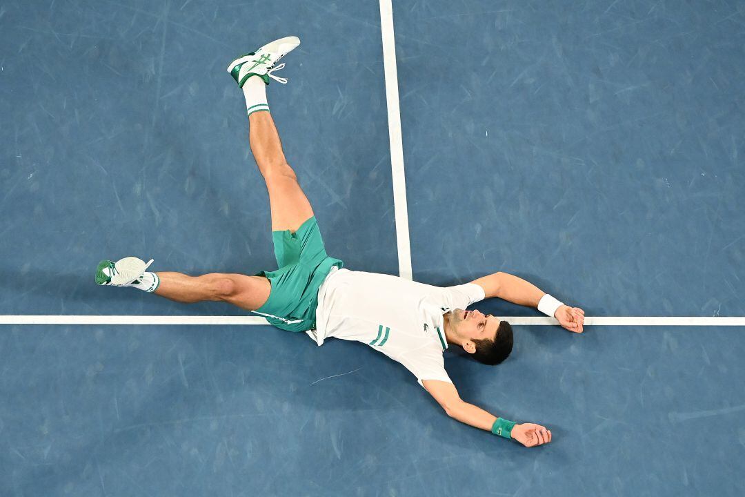 Djokovic tras ganar a Medvedev y logra su 18º Grand Slam.