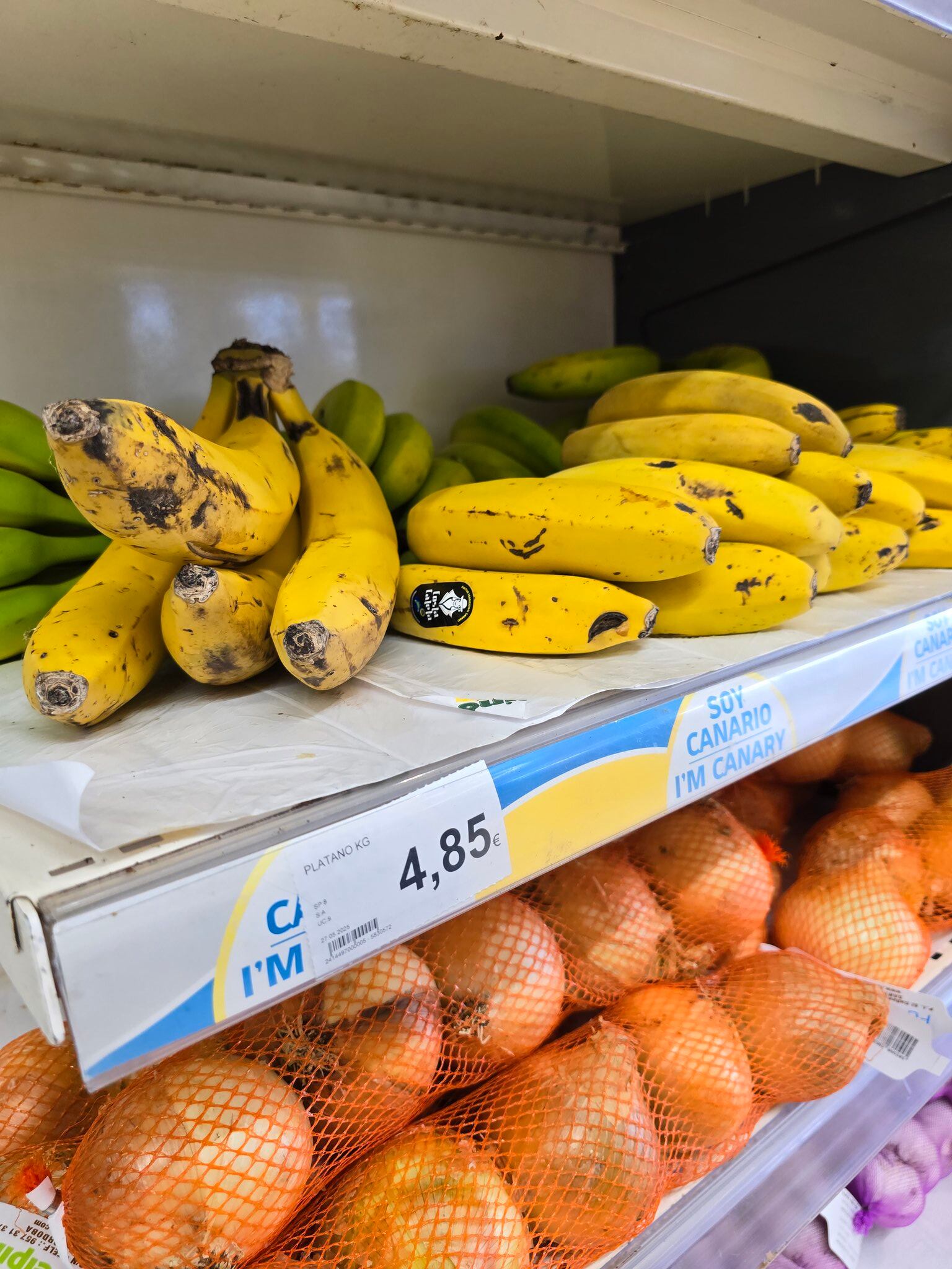 El plátano de Canarias ya se vende a 4,85 euros el kilo en Lanzarote.