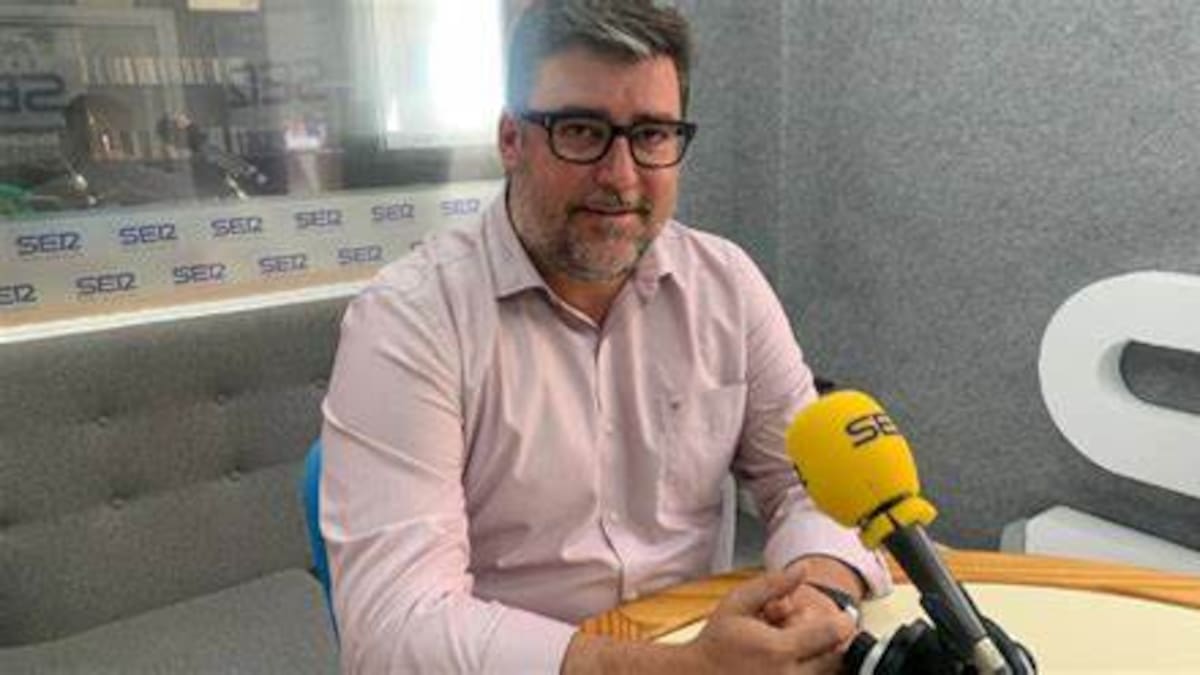 Isidro Pérez: "Los alcaldes no votamos la Emergencia Social de los migrantes menores, es un decreto que firmó el presidente"