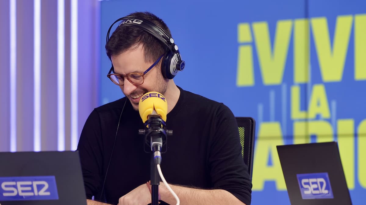 El homenaje de José Luis Sastre a la radio: “Ese momento de complicidad que compartimos, como si se fuera a quedar entre nosotros”