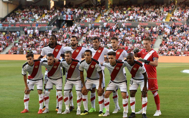 El once del Rayo en su primer partido en casa de este año ante el Sevilla.