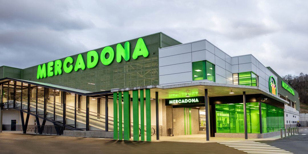 Mercadona pide espaciar la compra a lo largo del día y no a la hora de apertura del establecimiento, para garantizar poder atender a todos los clientes cada día