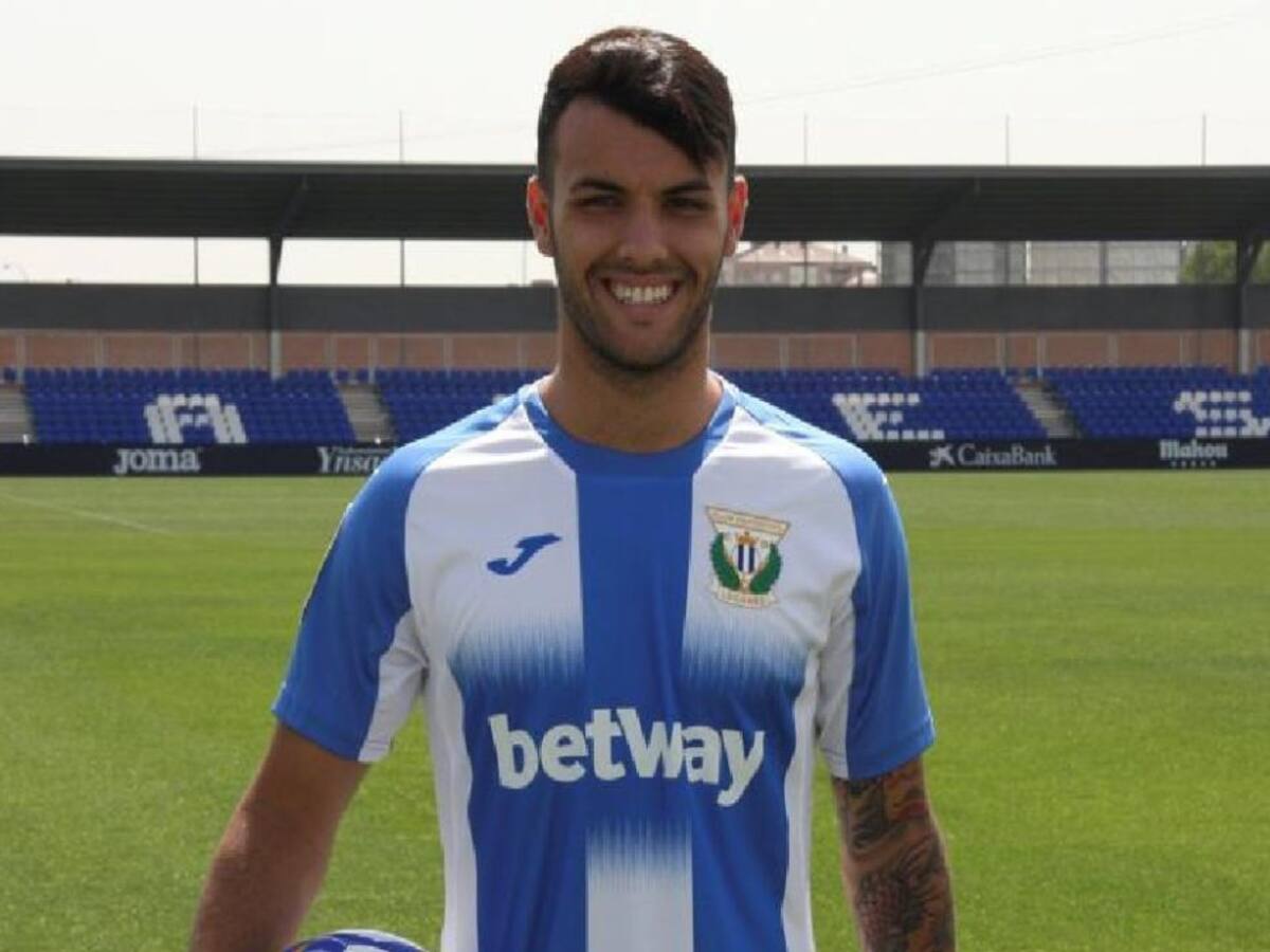 Álex Martín refuerza la defensa albinegra