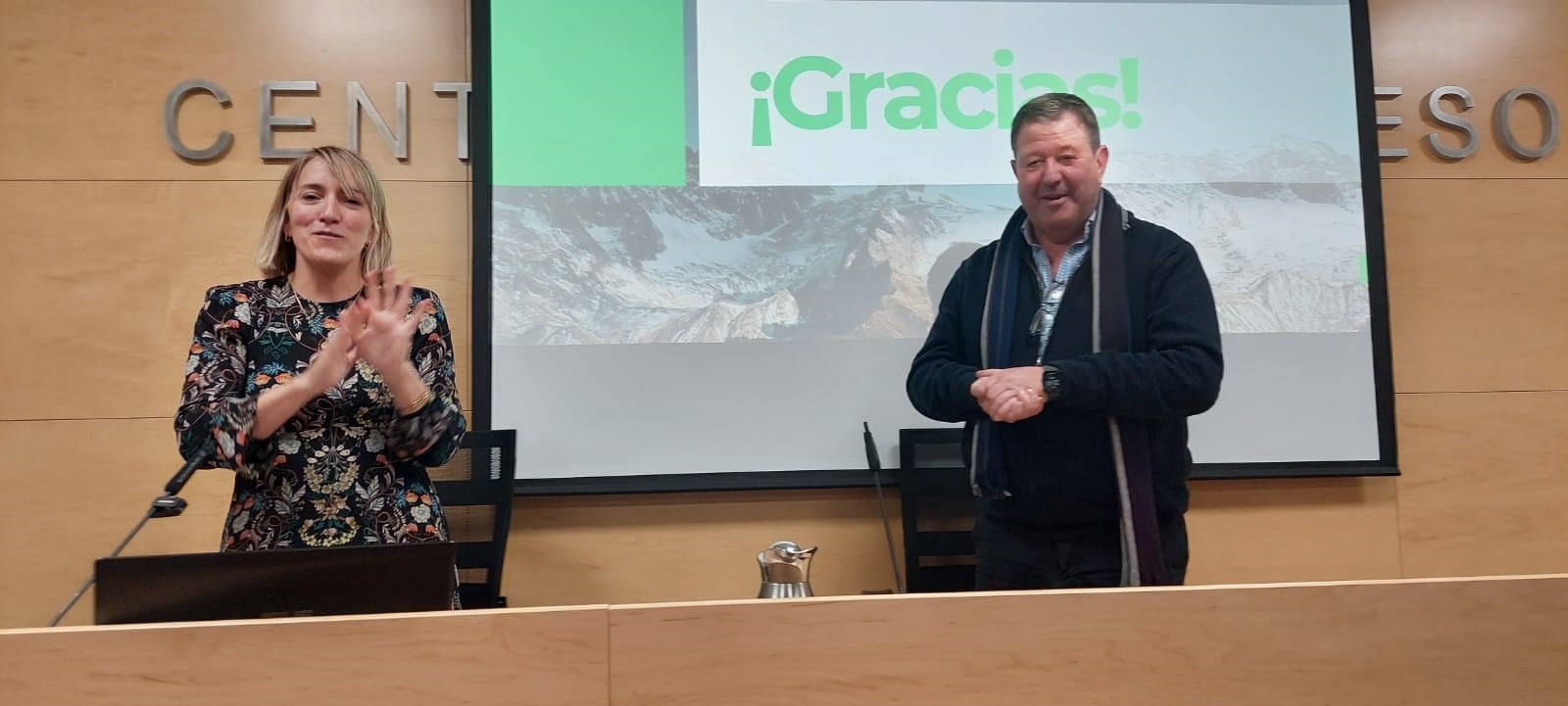 Ixeia Lacau y José Masgrau tras la asamblea general de socios