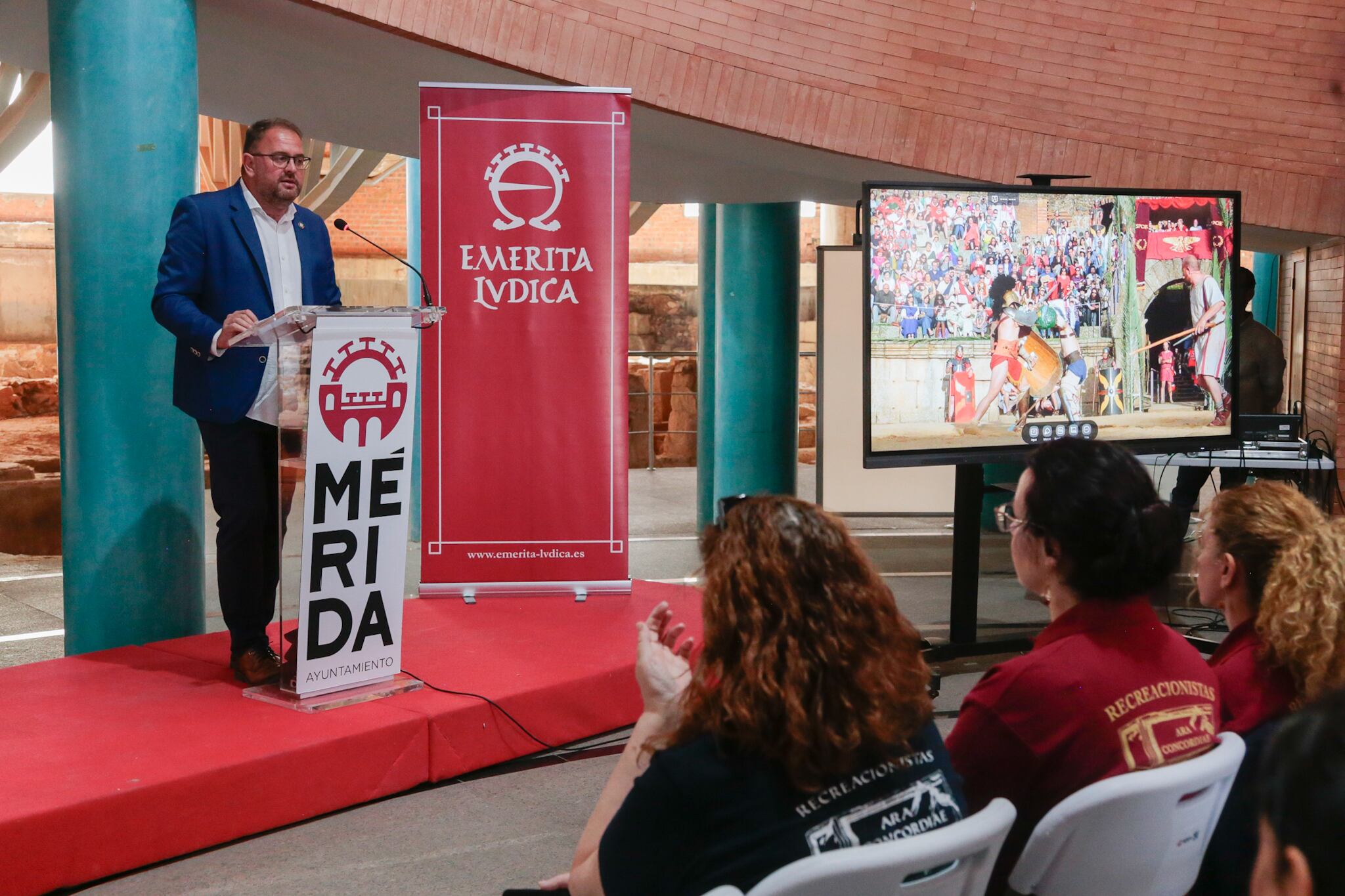 Presentación de Emerita Lvudica