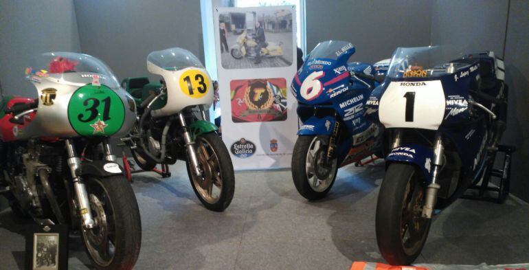 Exposición de motos antiguas del Revival