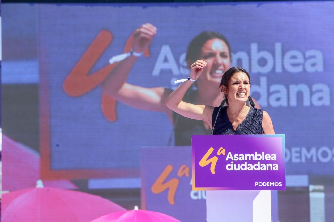 La ministra de Igualdad, Irene Montero, interviene en la IV Asamblea Ciudadana Estatal de Podemos, lee el programa de la jornada de hoy, a 13 de junio de 2021, en el Auditorio Parque de Lucía de Alcorcón, Alcorcón, Madrid, (España)