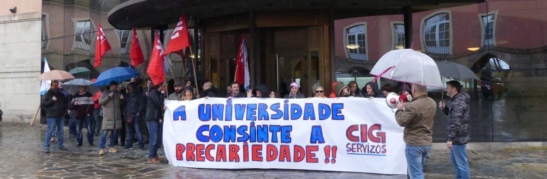 Protesta de la CIG en la Universidad