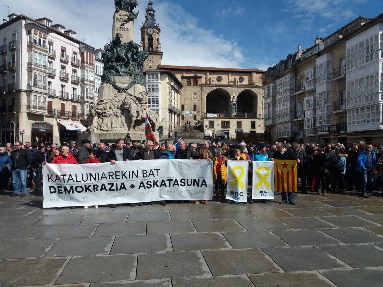 Concentración este domingo en Vitoria reclamando solidaridad y libertad para Cataluña