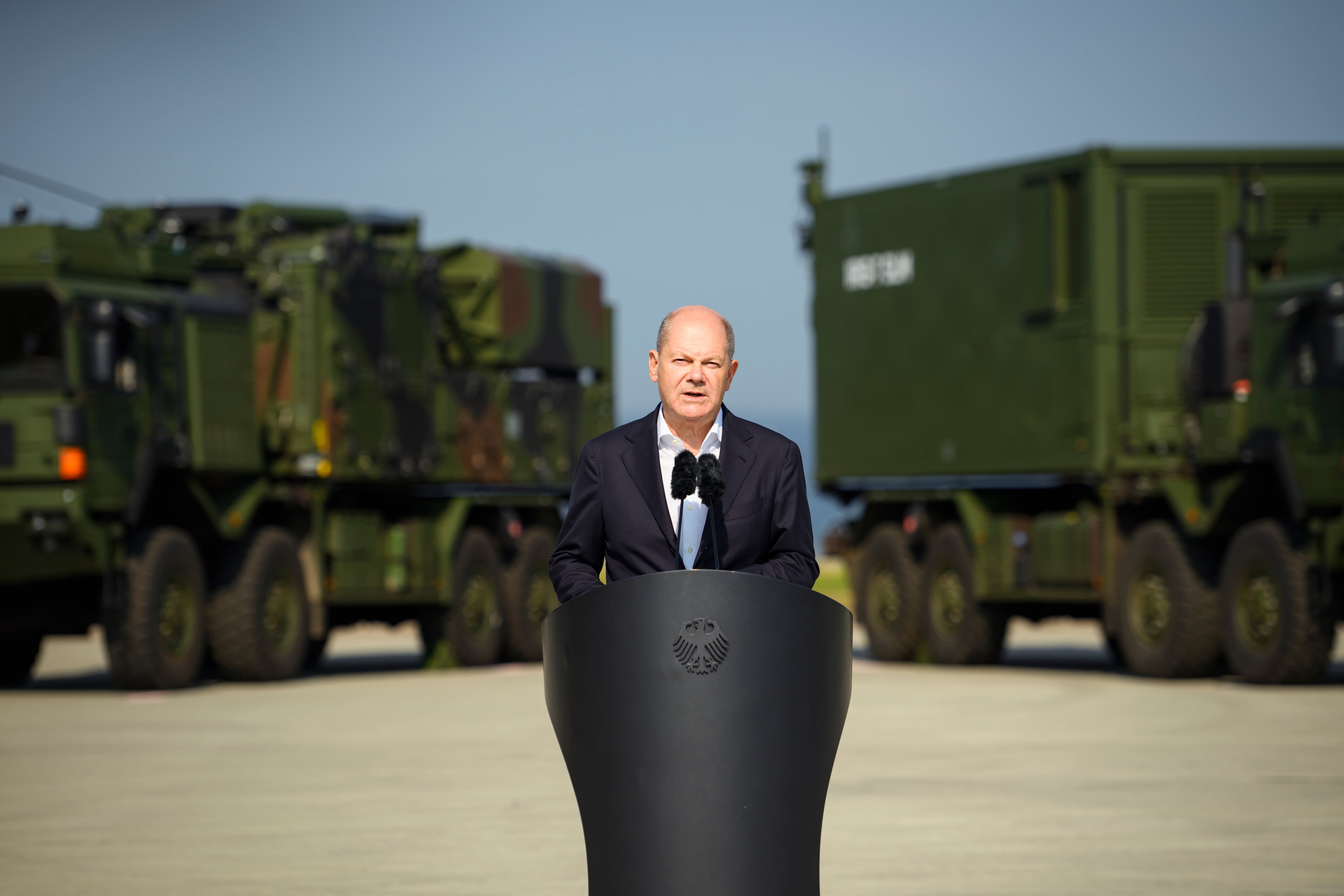 Olaf Scholz en una base militar de Alemania a principios de este mes de septiembre