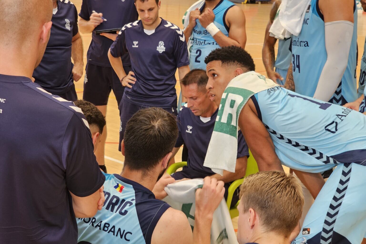 Un instant del partit entre el MoraBanc Andorra i l'UCAM Murcia.