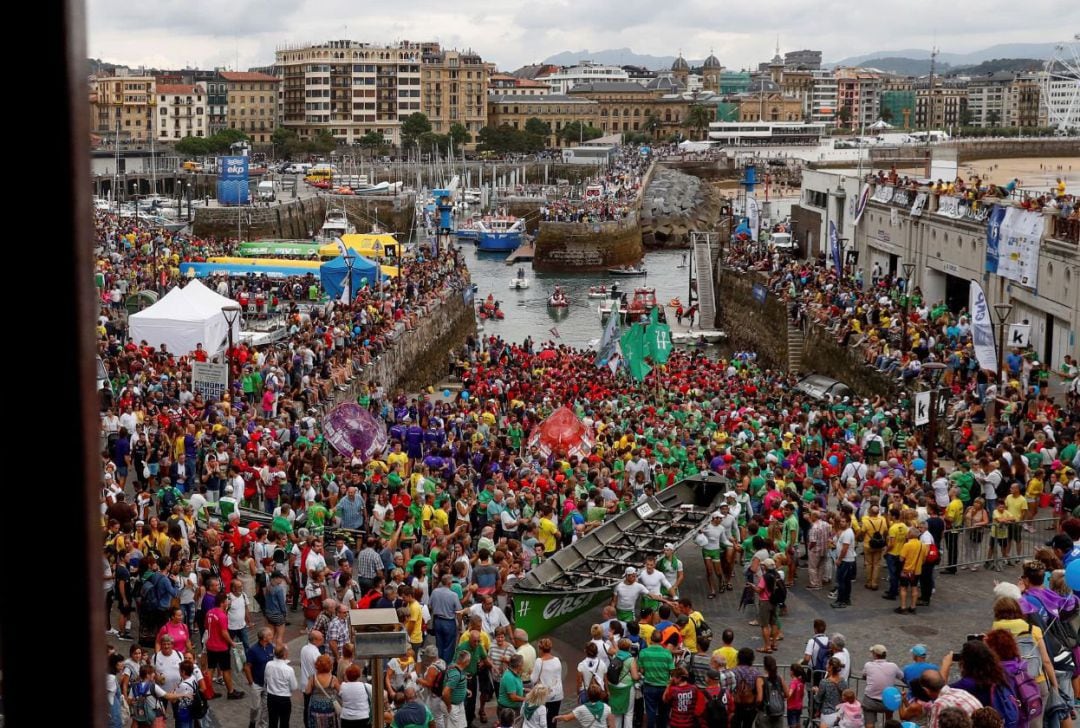 Celebración en el muelle de Hondarribia y Orio