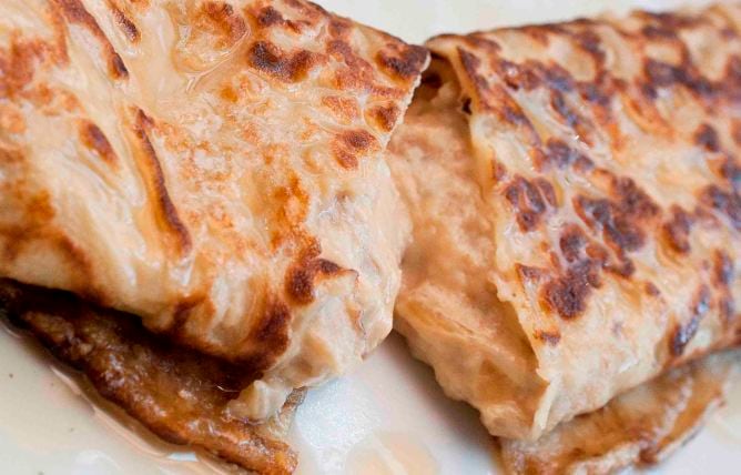 'Crepe de amanita cesárea y torta del Casar' (Restaurante El Maño, Navaleno).