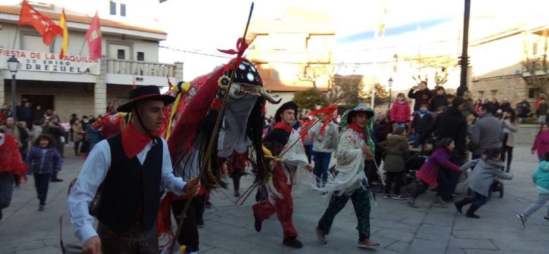 Todo listo para la Fiesta de La Vaquilla en Pedrezuela