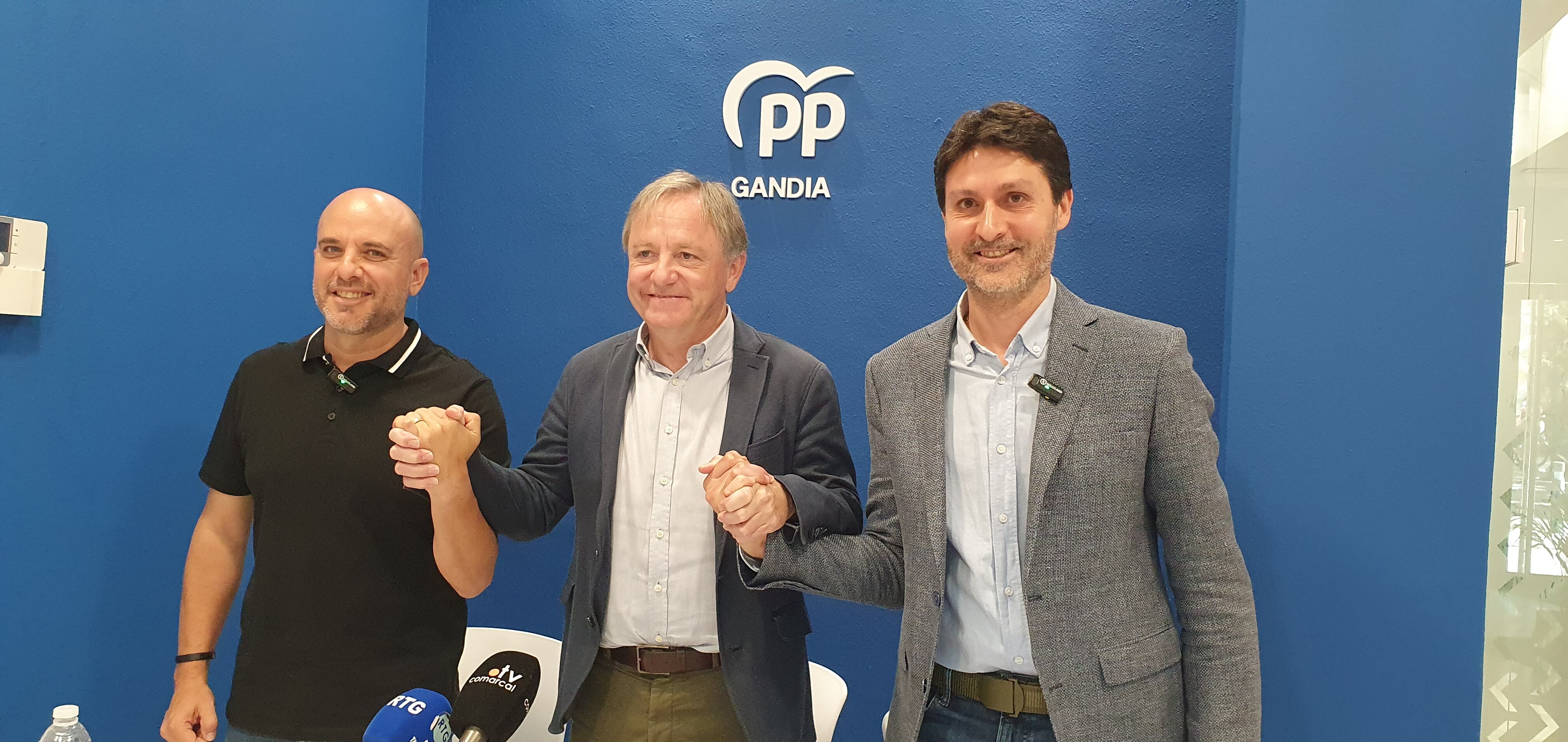 Víctor Rubio, Juan Carlos Moragues y Ximo Mas, durante la presentación del proyecto deportivo para la ciudad de Gandia.