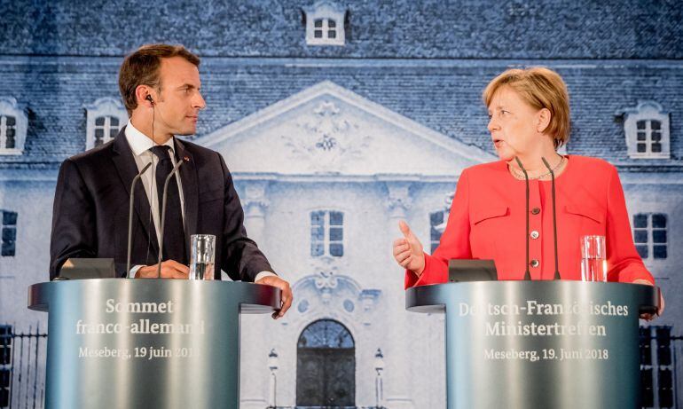 Angela Merkel y Emmanuel Macron, durante la rueda de prensa.