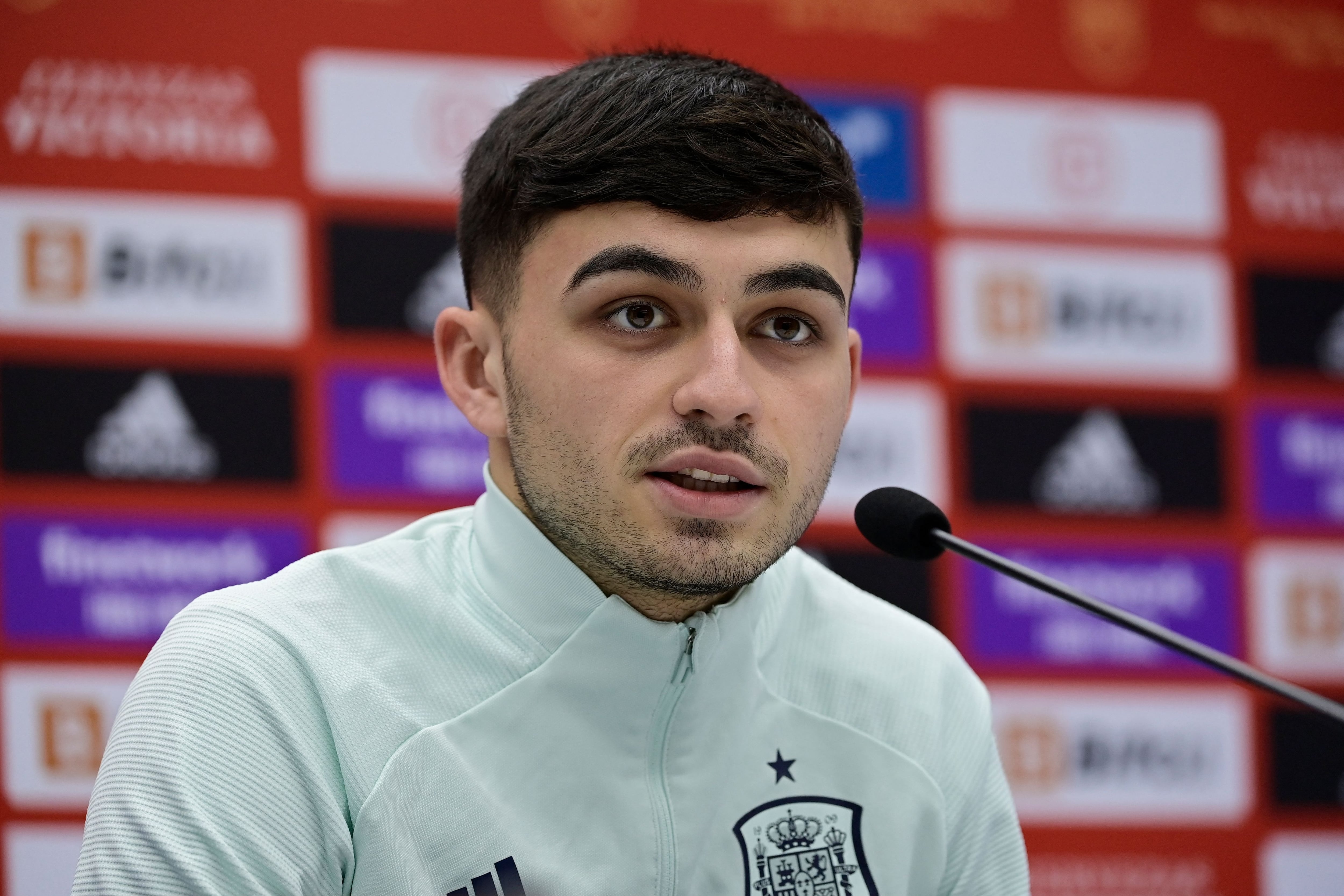 Pedri, en la rueda de prensa previa al amistoso entre España e Islandia (Photo by JAVIER SORIANO / AFP) (Photo by JAVIER SORIANO/AFP via Getty Images)