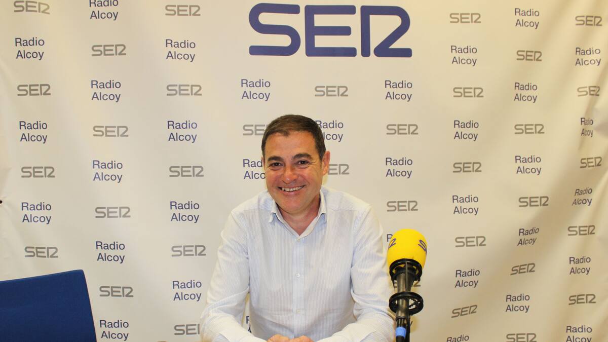 Paco García: "No puedo decirles a mis dos hijas que no pueden hacer lo mismo en la Festa que hace mi hijo"