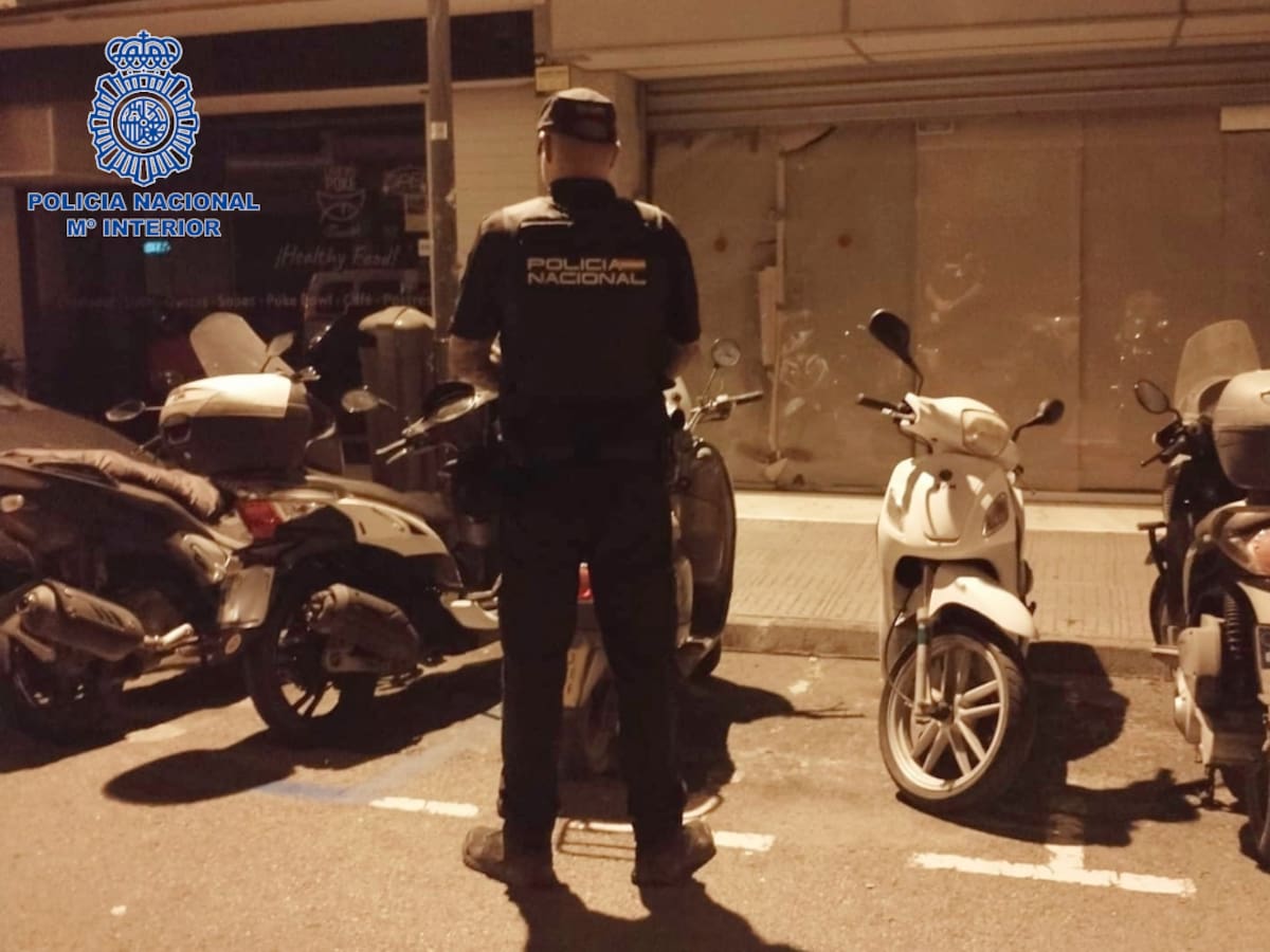 Un solo agente de la Policía Nacional recupera 106 motos robadas este año en Ibiza