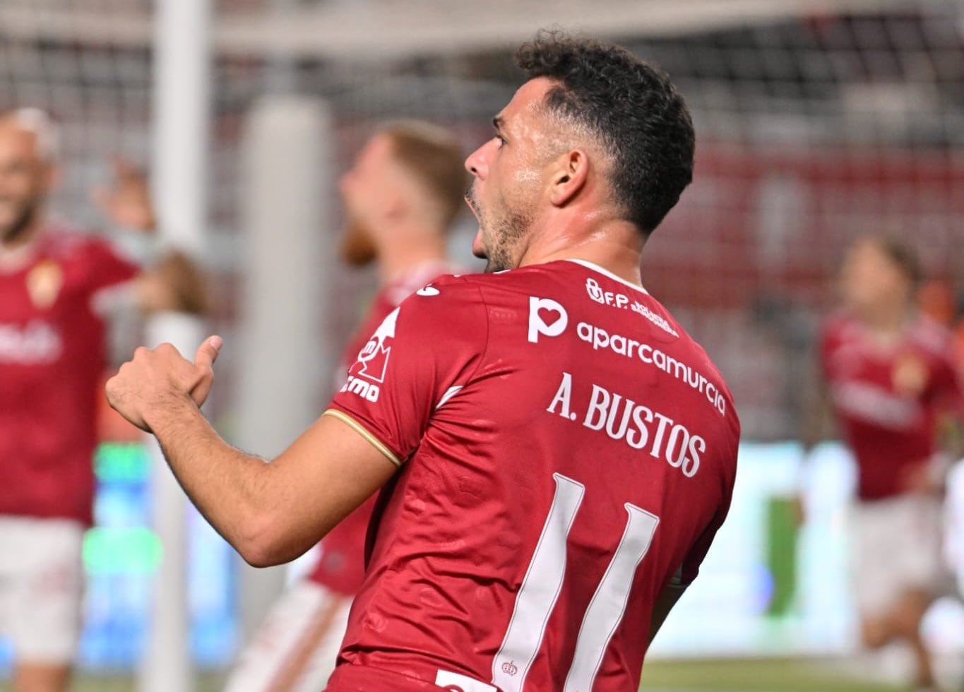 Álvaro Bustos celebró el gol del Real Murcia que anotó ante el Hércules.
