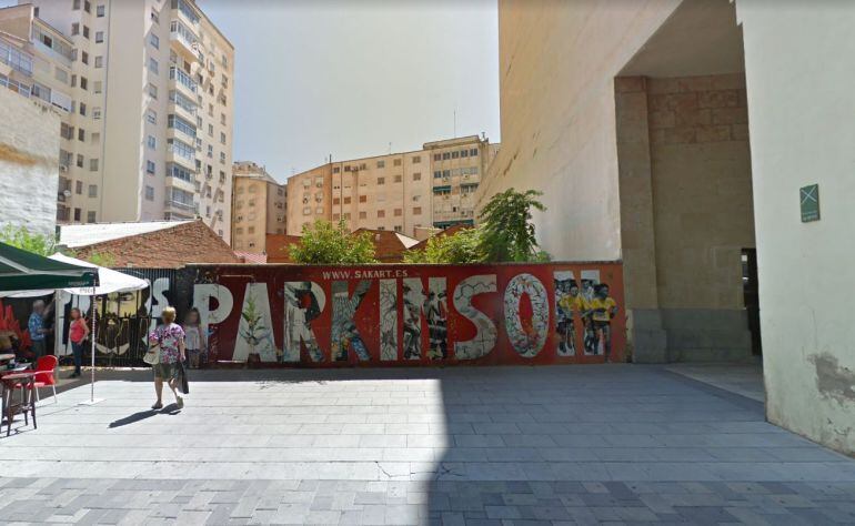 Solar situado al lado de la Casa Consistorial que se va a emplear para un parque infantil