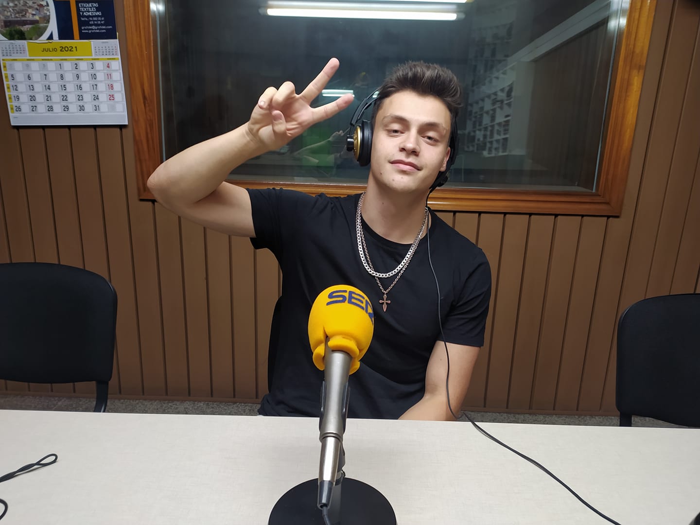 Almácor, hace unos años en Radio Villena SER