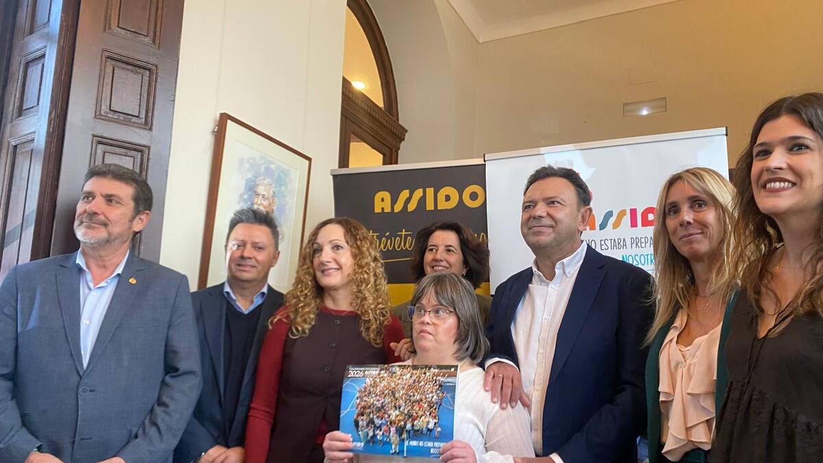 Presentación calendario solidario ASSIDO 2026