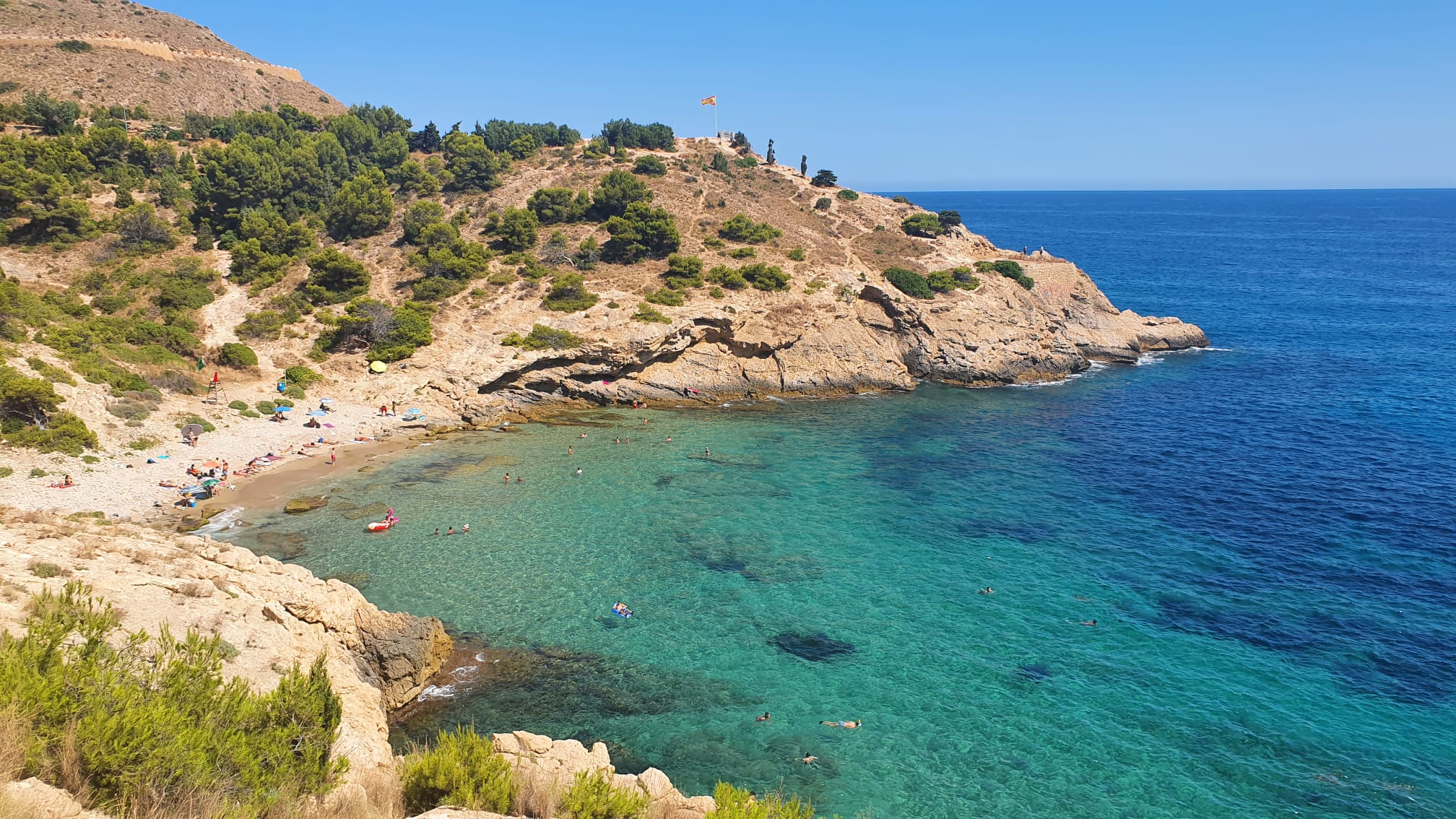 Cala Almadraba, a las afueras de Benidorm