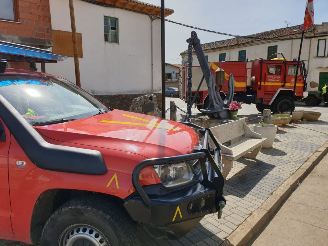 Soldados de la UME prosiguen con las labores de desinfección en los pueblos de la provincia