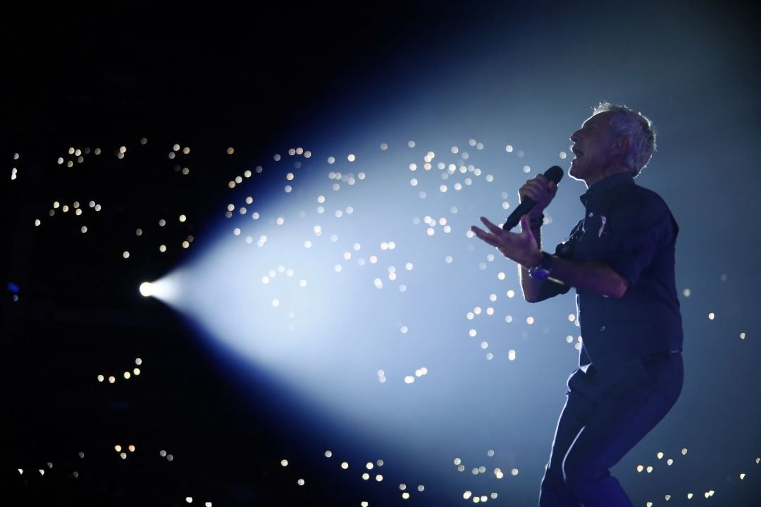 Sergio Dalma durante un concierto. 