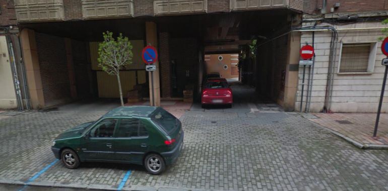 Exterior de las dependencias municipales en las que tuvo lugar el robo