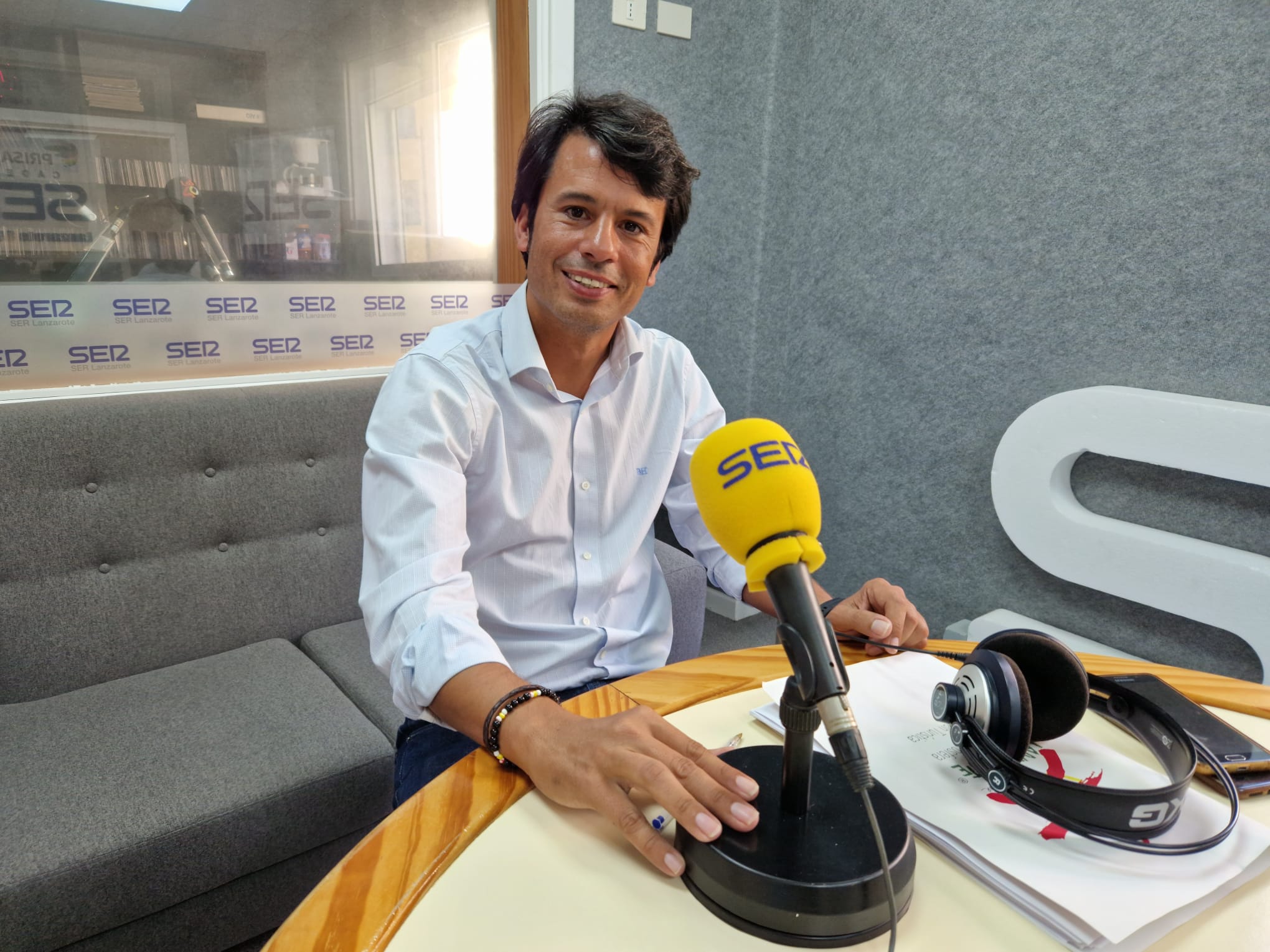 Marcos Bergaz, portavoz del PSOE y consejero del Cabildo de Lanzarote en los estudios de SER Lanzarote.