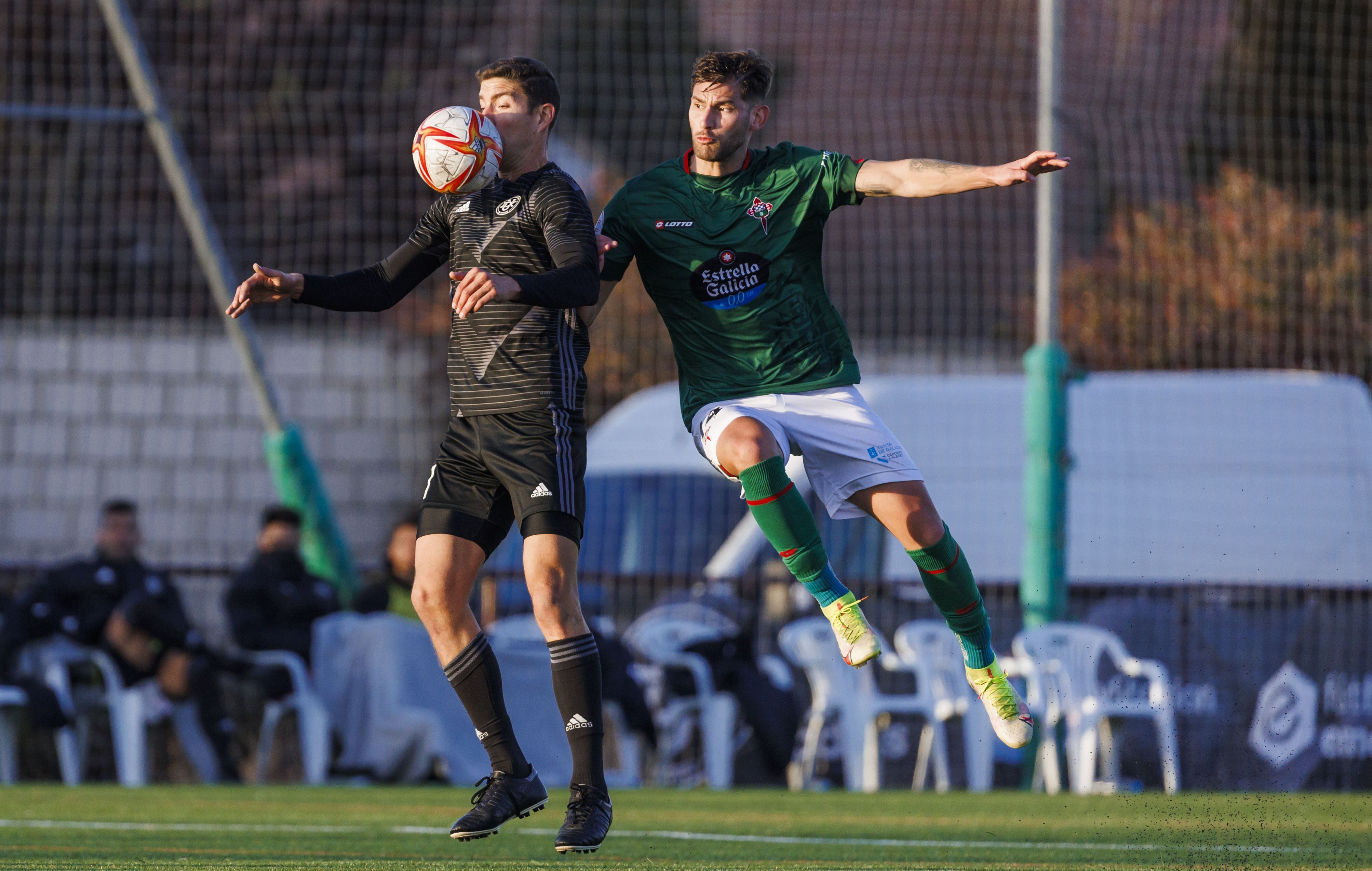 Yeferson Quintana, en un lance del Dux Internacional de Madrid-Racing de esta temporada