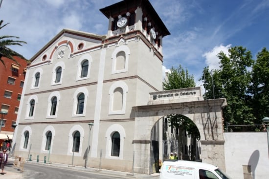 Façana de l&#039;Escola Oficial d&#039;Idiomes de Tarragona.