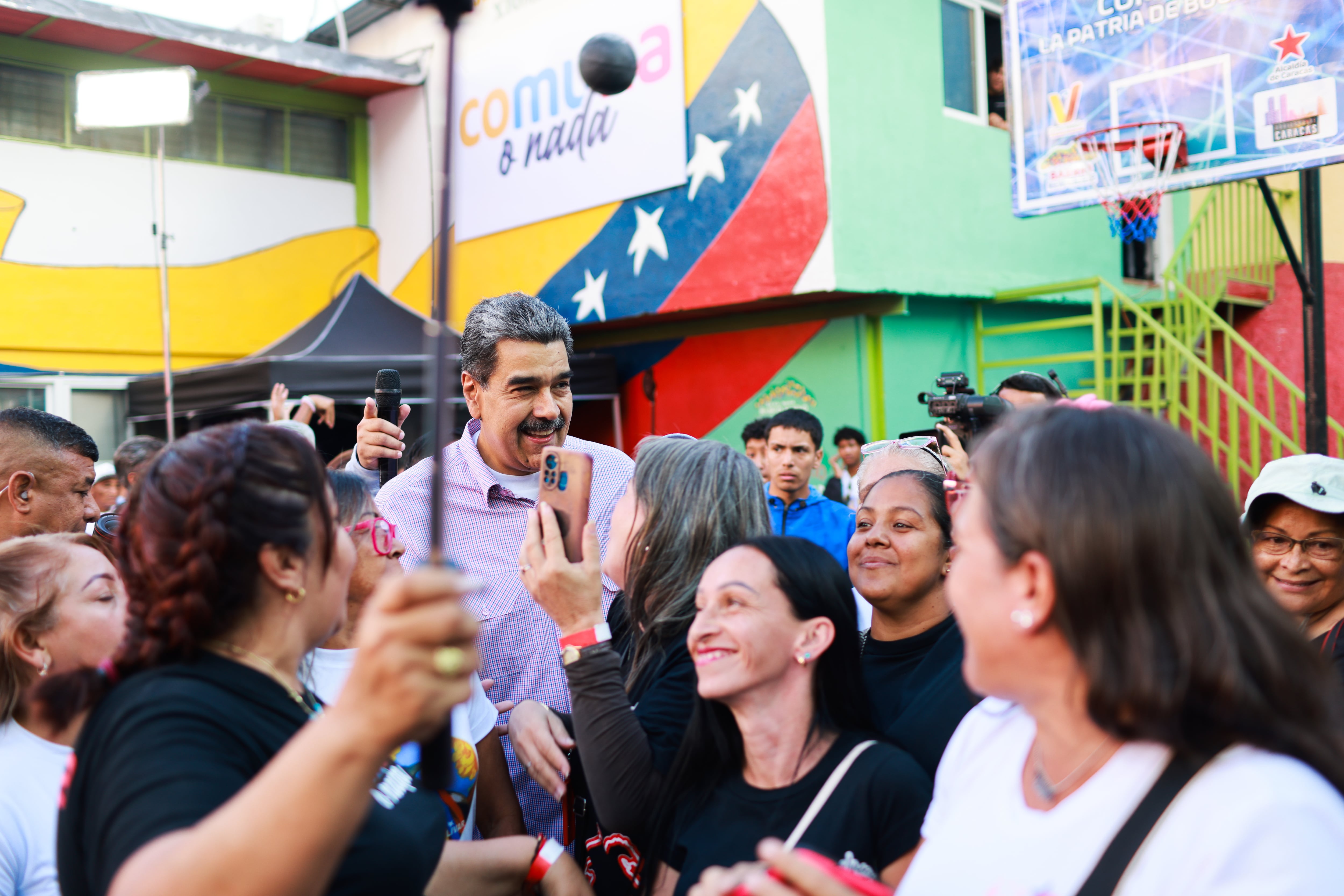  8 millones de milicianos, dice el presidente Maduro, que están siendo entrenados para la defensa del país, ante el acoso Norteamericano.