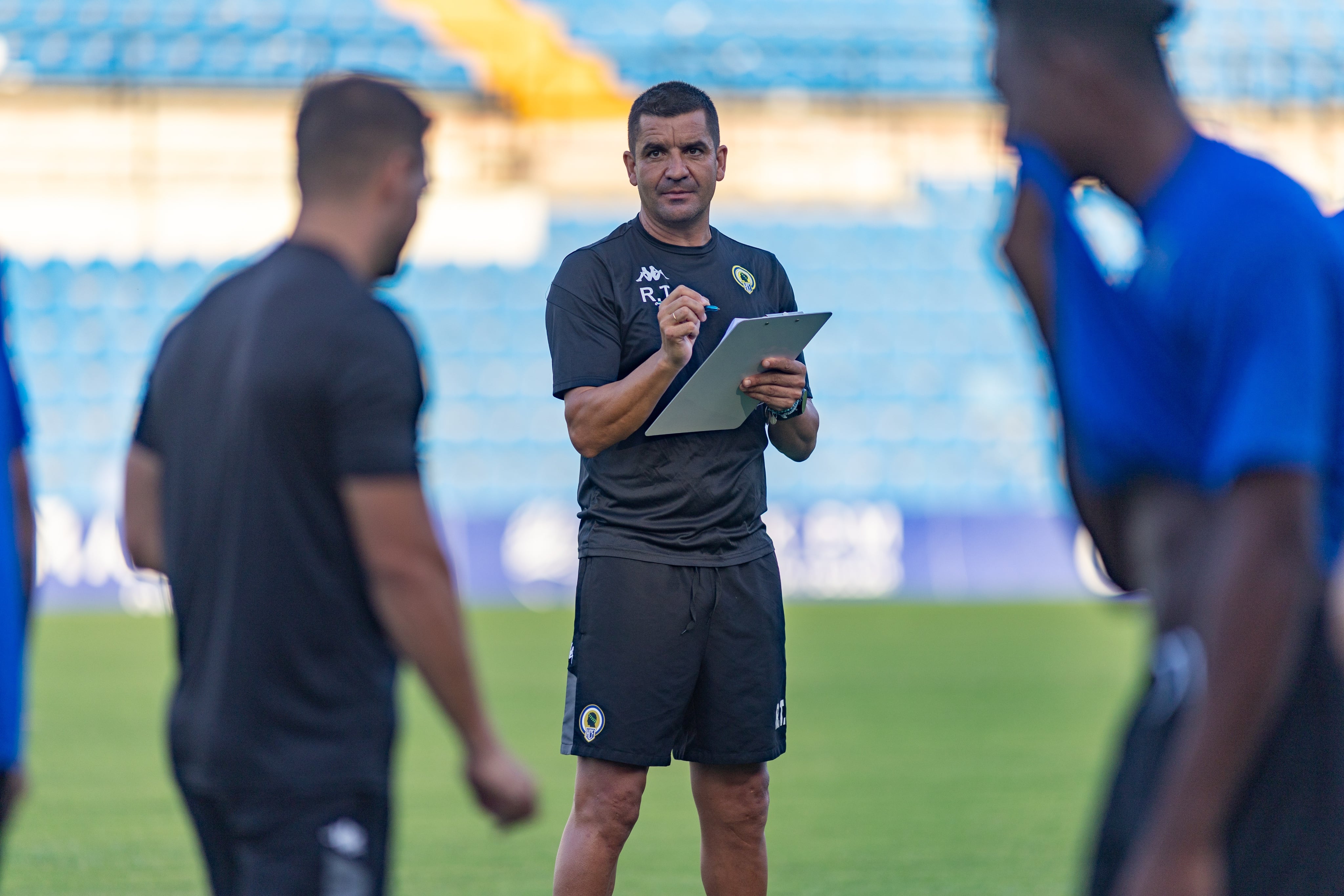 Rubén Torrecilla, entrenador del Hércules, durante la pretemporada 2024/25