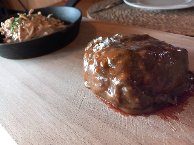 Solomillo de vaca con patatas a la trufa