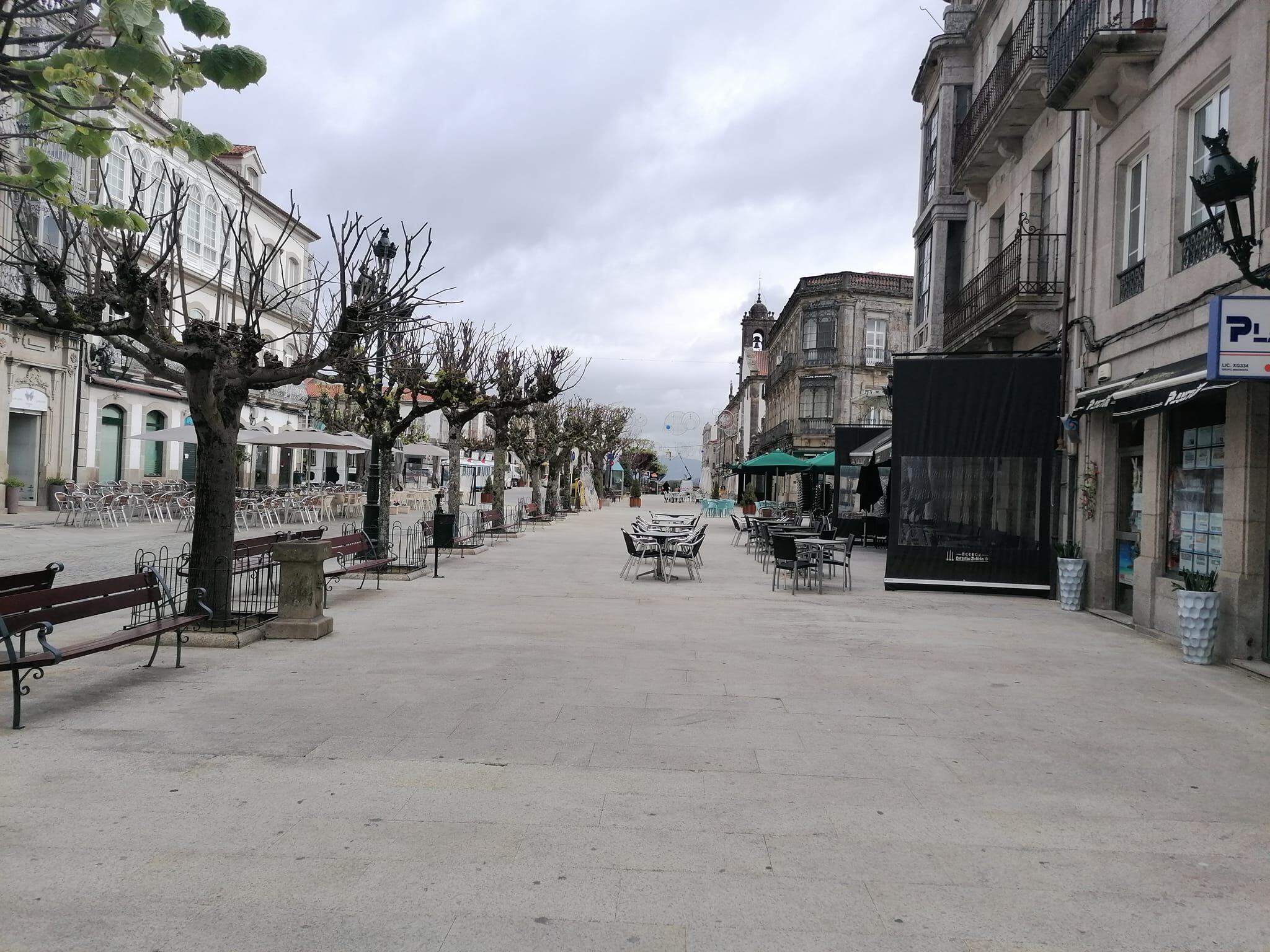 Paseo da Corredoira en el casco histórico de Tui.