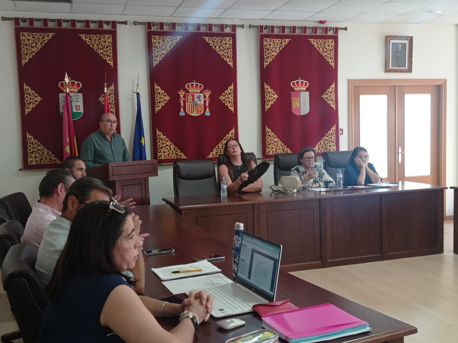 José Ignacio Díaz jura el cargo como nuevo alcalde de Pepino, tras la moción de censura contra el anterior alcalde