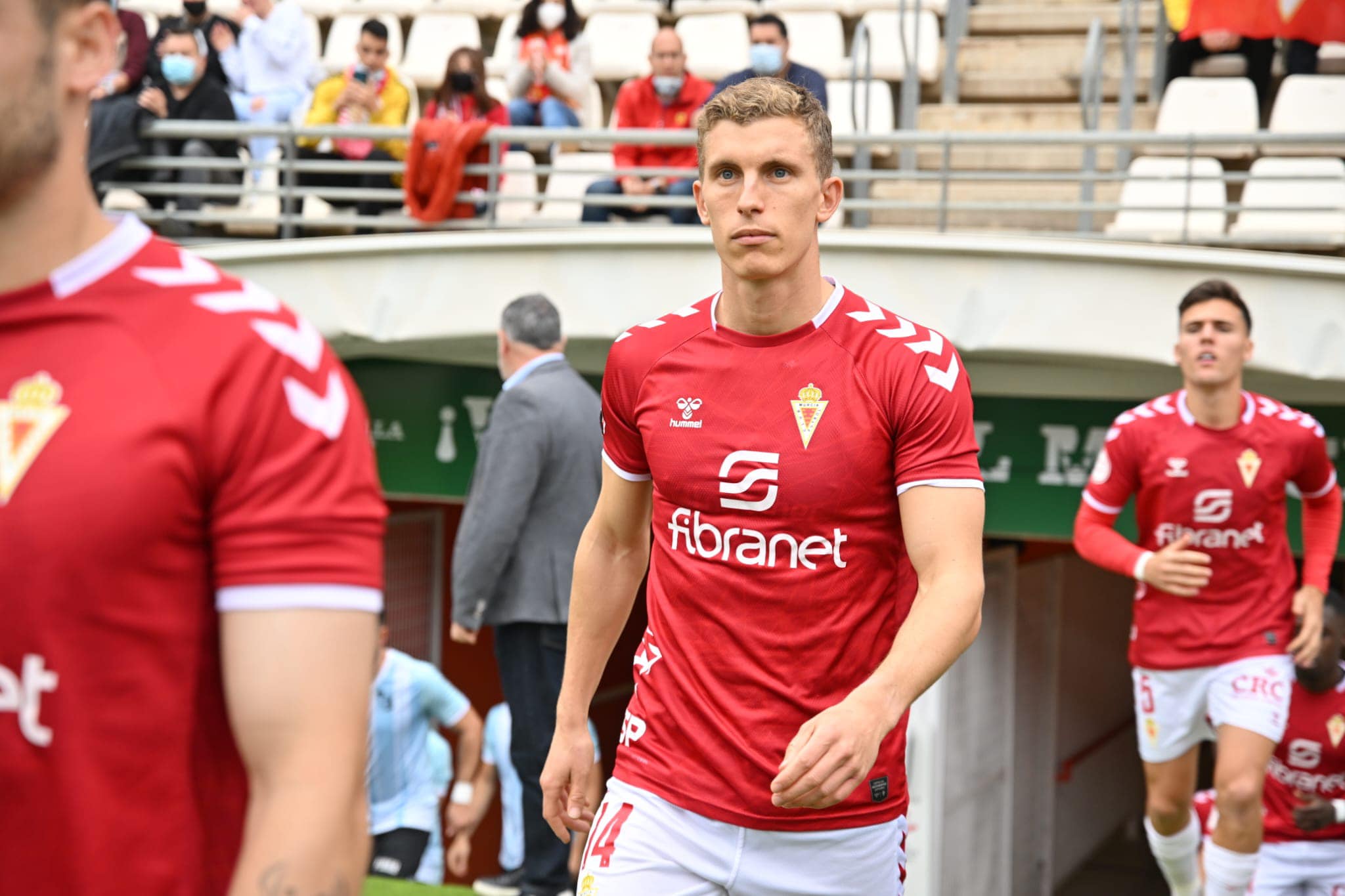 Alberto González en un partido con el Real Murcia