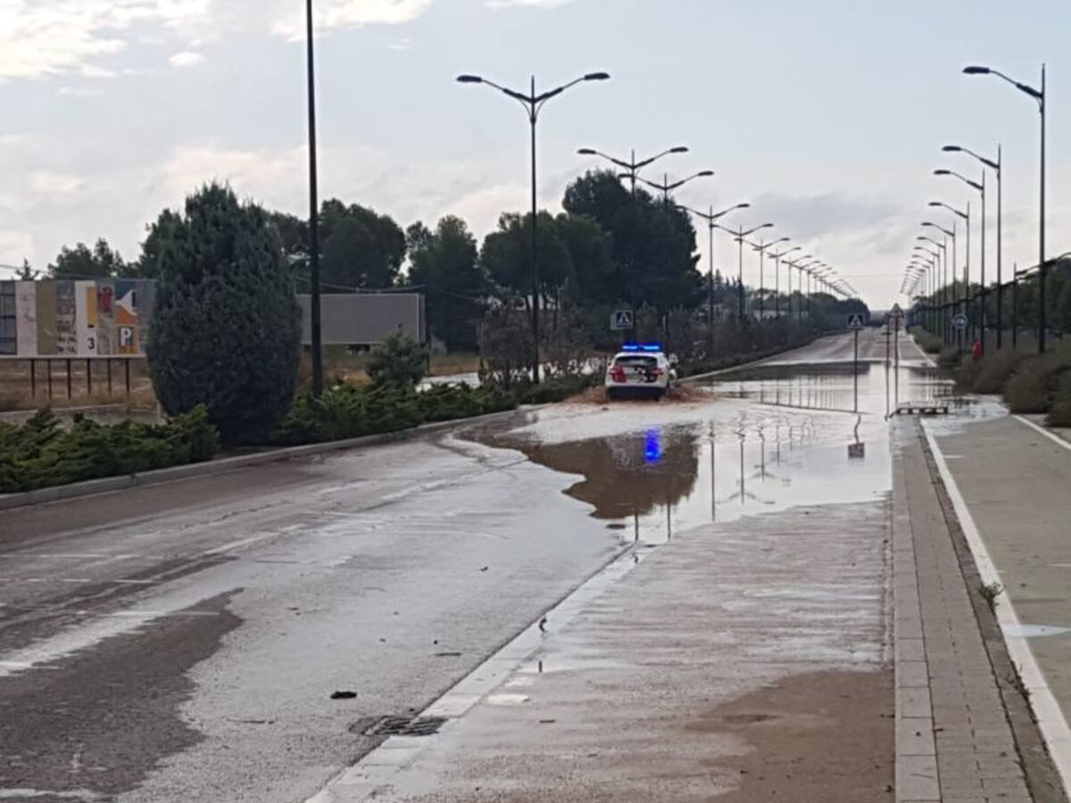 "Las inundaciones en nuestro barrio se deben a las obras del AVE"